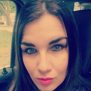 Meet your Posher, Rebecca